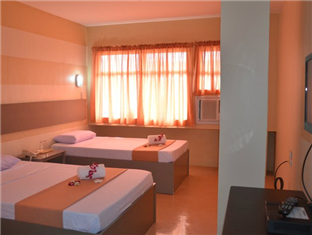 Middle Town Inn Bacolod Exterior photo
